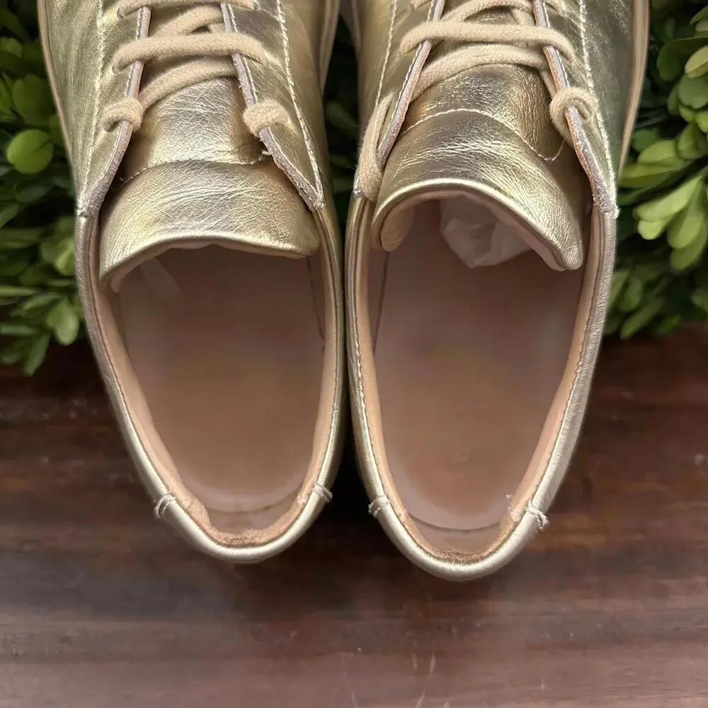 Common Projects woman by